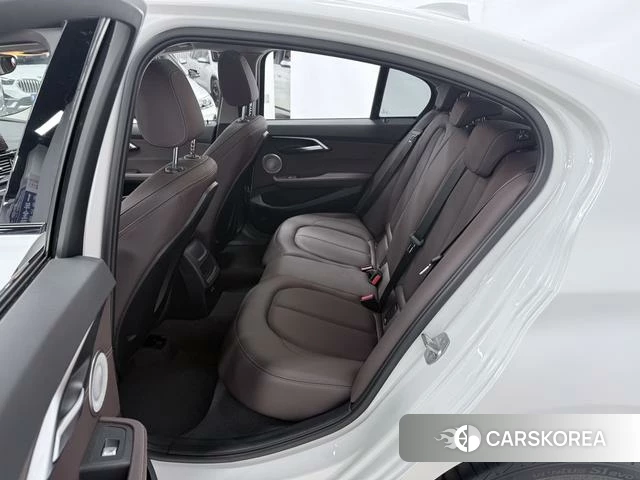 BMW 1 series id 4374671 из Китая 8