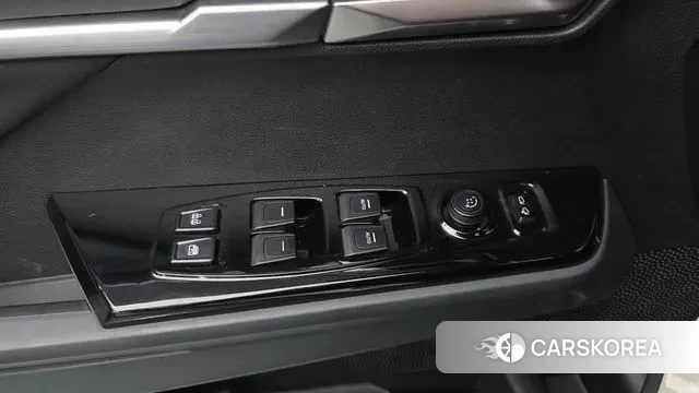 Ssangyong The New Torres id 3347470 из Кореи 8