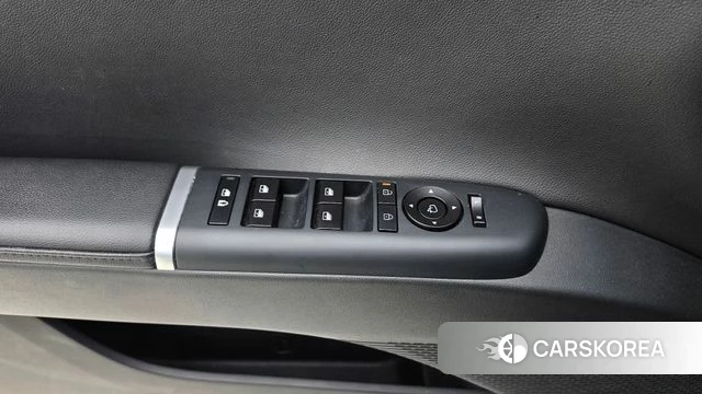 Hyundai Grandeur Hybrid (GN7) id 4928952 из Кореи 8