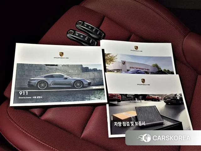 Porsche 911(992) id 3388434 из Кореи 8