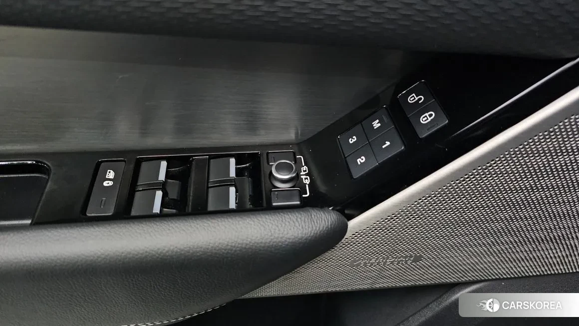 Land Rover Range Rover Velar id 1559337 из Кореи 8