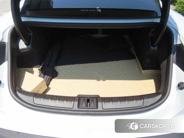 Porsche Taycan id 4463080 из Кореи 8