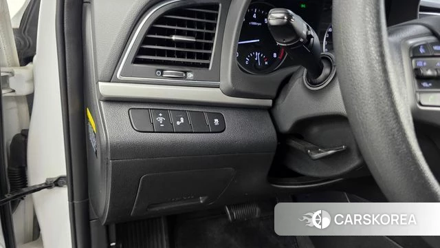 Hyundai Avante AD id 4652379 из Кореи 8