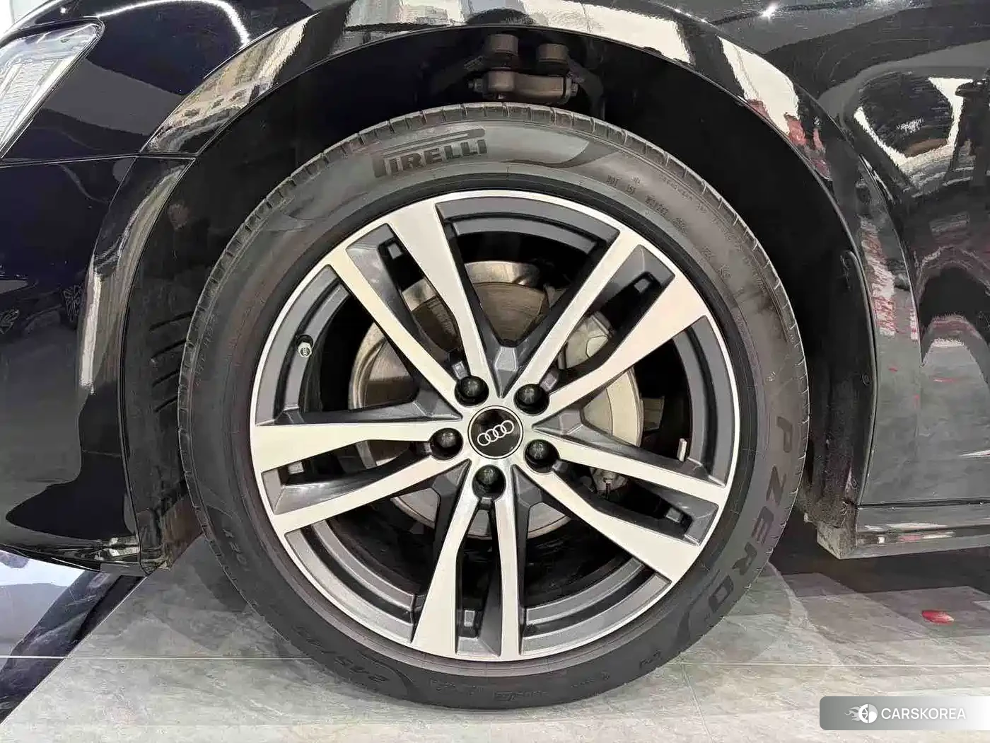Audi A6L id 4654485 из Китая 8