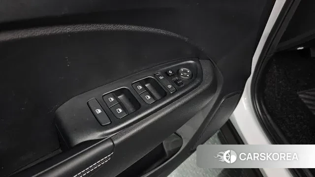 Hyundai Venue id 3771445 из Кореи 8