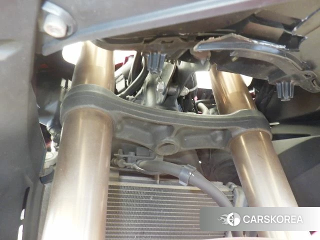 Honda CBR400R id 4184743 из Японии 8