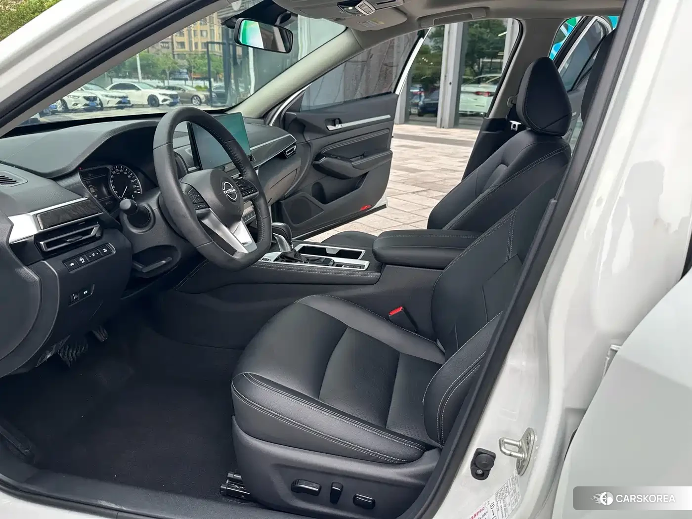 Nissan Altima id 4634783 из Китая 8
