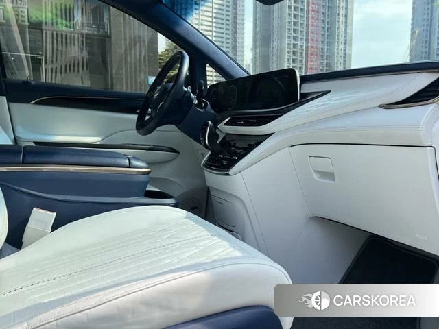Buick GL8 id 4222325 из Китая 8