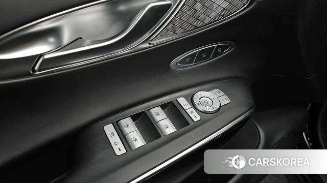 Genesis GV70 id 4195978 из Кореи 8