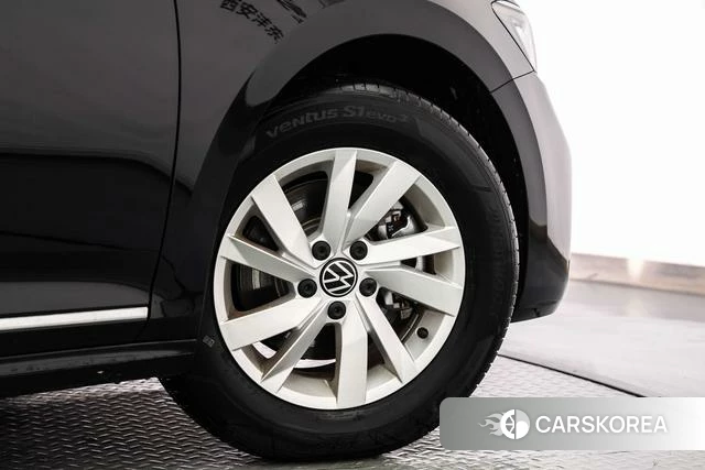 Volkswagen Passat PHEV id 4333206 из Китая 8
