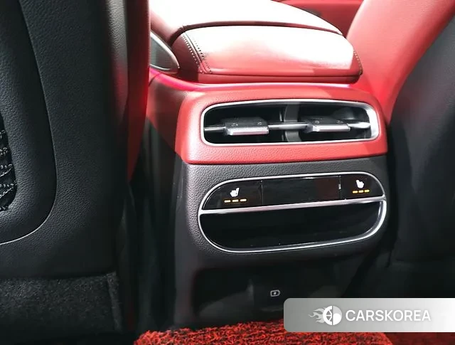 Genesis GV70 id 3343118 из Кореи 8