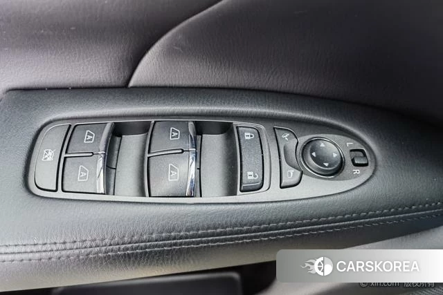 Infiniti Q70 id 4236129 из Китая 8