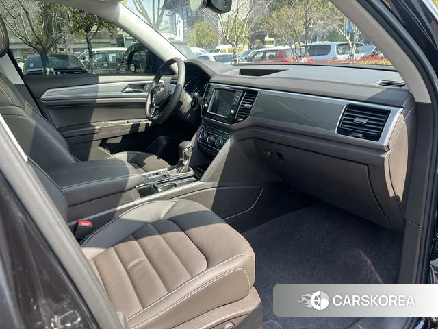 Volkswagen Tourang id 4212658 из Китая 8