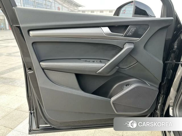 Audi Q5L id 4278400 из Китая 8