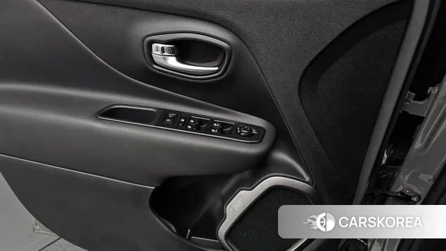 Jeep Renegade id 3333784 из Кореи 8