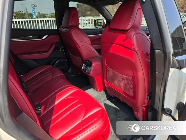 Maserati Levante id 3889331 из Кореи 8