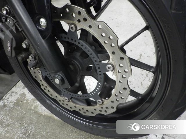 Honda CBR400R id 3946949 из Японии 8