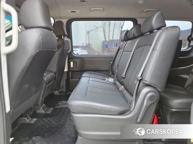 Hyundai Staria id 3638708 из Кореи 8