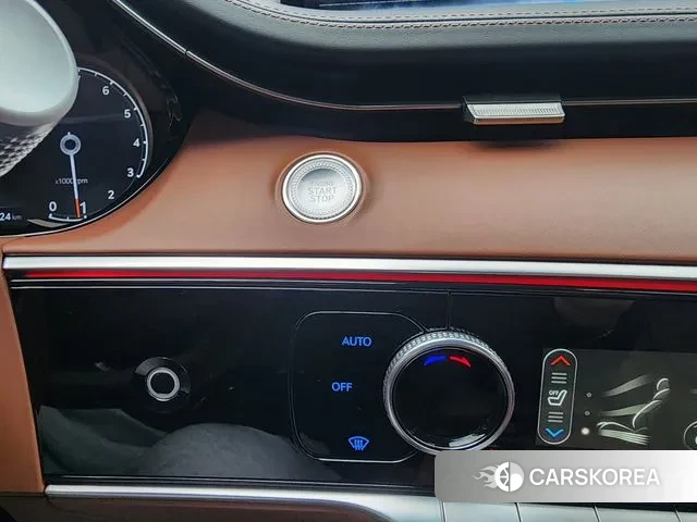 Genesis GV70 id 3705825 из Кореи 8