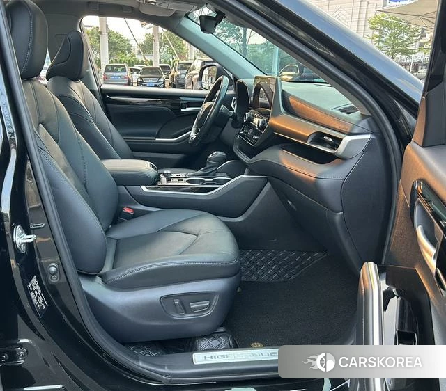 Toyota Highlander id 4341988 из Китая 8