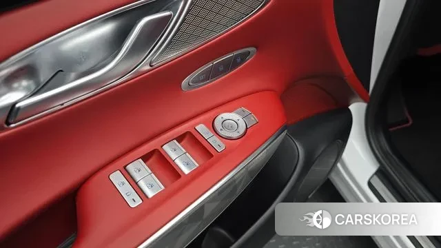 Genesis GV70 id 3503989 из Кореи 8