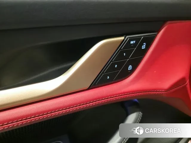 Porsche Taycan id 3591580 из Кореи 8