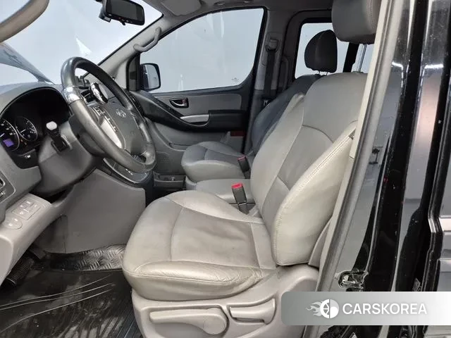 Hyundai The New Grand Starex id 3536345 из Кореи 8