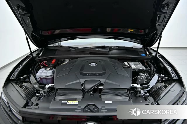 Volkswagen Touareg id 4210378 из Китая 8