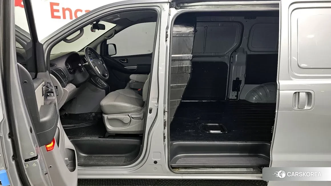 Hyundai The New Grand Starex id 1607592 из Кореи 8