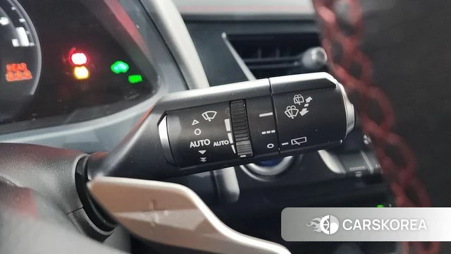 Lexus UX250h id 4179446 из Кореи 8