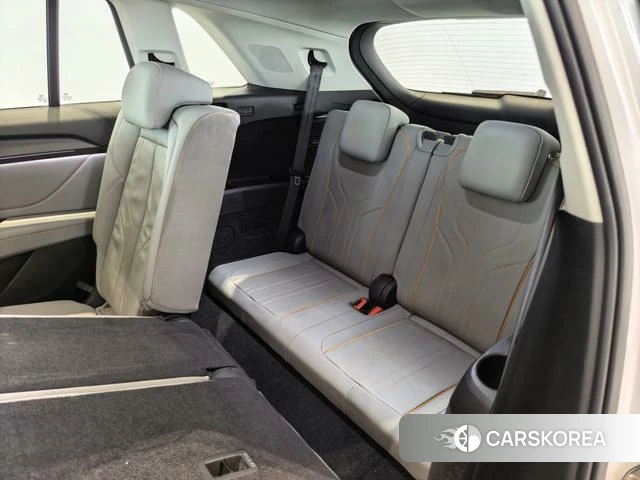 Audi Q5 e-tron id 3919440 из Китая 8