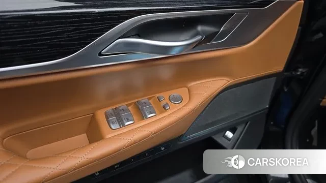 BMW 7 Series (G11) id 3722377 из Кореи 8