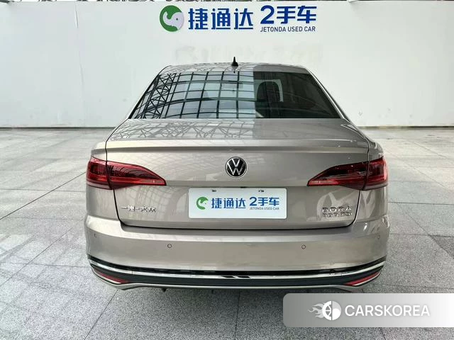 Volkswagen Bora id 4276255 из Китая 8