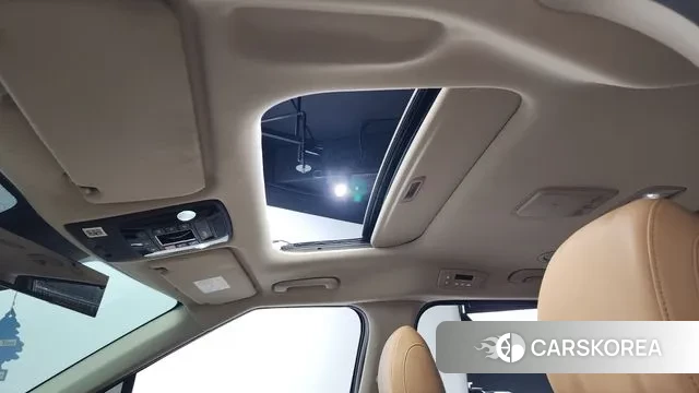 Kia Carnival 4th generation id 3458462 из Кореи 8