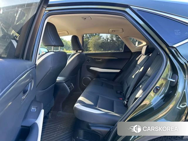 Lexus NX id 4291576 из Китая 8