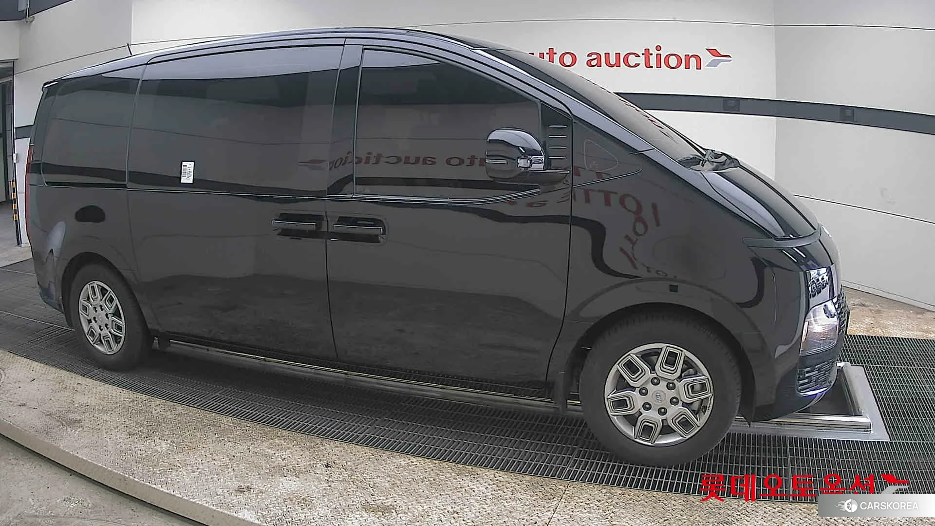 Hyundai Staria id 3869256 из Кореи 8