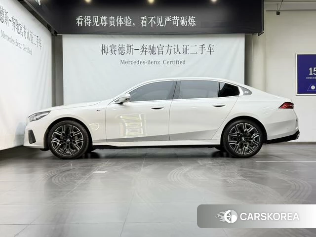 BMW 5 series id 4300245 из Китая 8