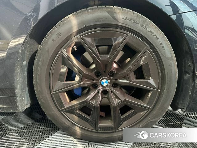 BMW 5 Series (G60) id 4186114 из Кореи 8