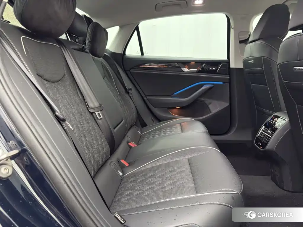 Volkswagen Magotan id 4680446 из Китая 8