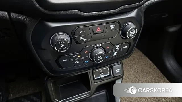 Jeep Renegade id 3504824 из Кореи 8