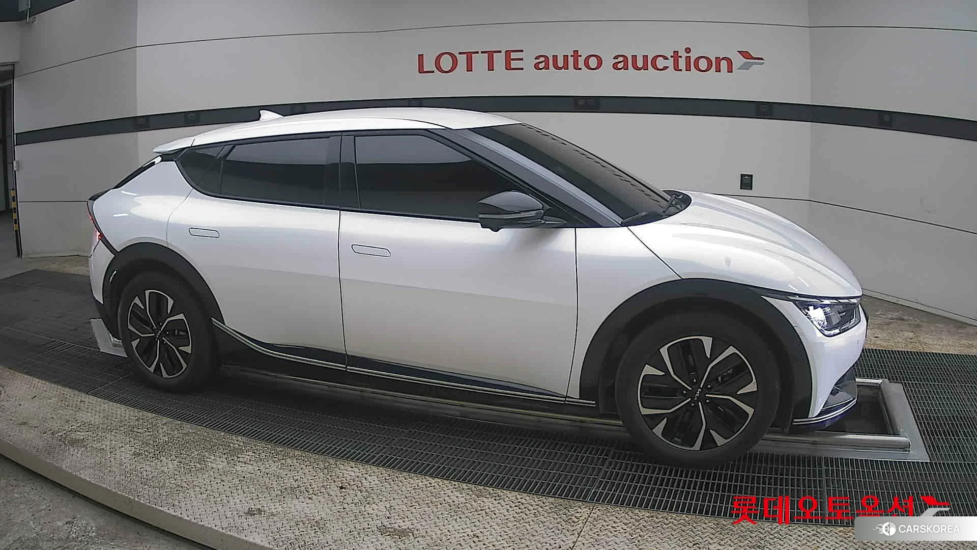 Kia EV6 id 3888370 из Кореи 8