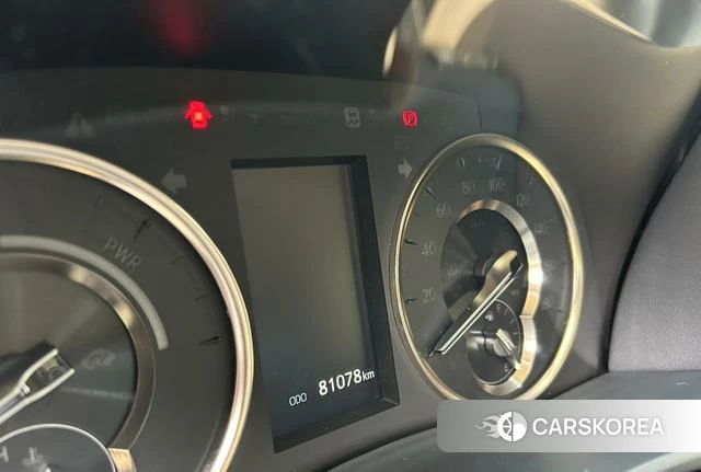 Toyota Elfa id 4260851 из Китая 8