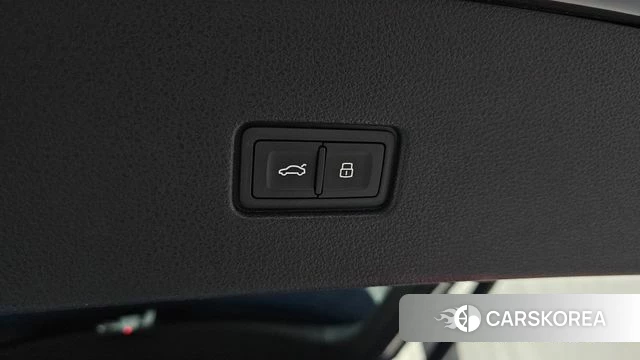 Audi Q8 (4M) id 4609055 из Кореи 8