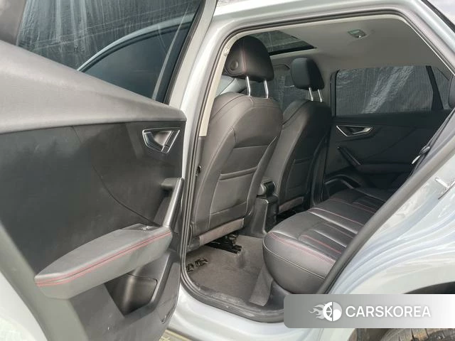 Audi Q2L id 4273845 из Китая 8