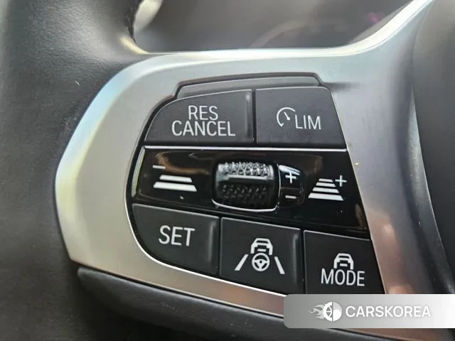 BMW 5 Series (G30) id 3727136 из Кореи 8