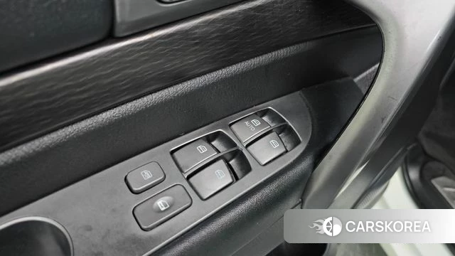 Ssangyong Korando Turismo id 4411397 из Кореи 8