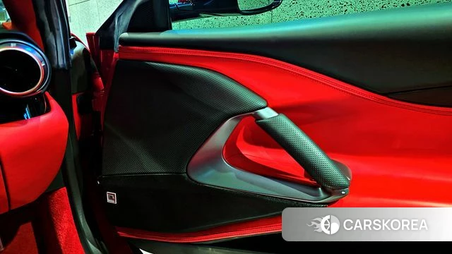 Ferrari 812 Superfast id 4770172 из Кореи 8