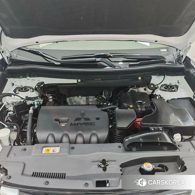 Mitsubishi  Outlander id 4214560 из Китая 8