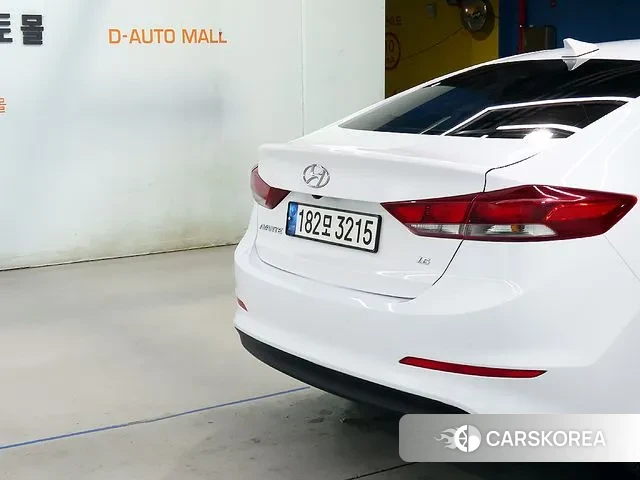 Hyundai Avante AD id 2977144 из Кореи 8