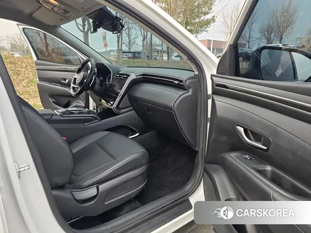 Hyundai Tucson (NX4) id 3538142 из Кореи 8